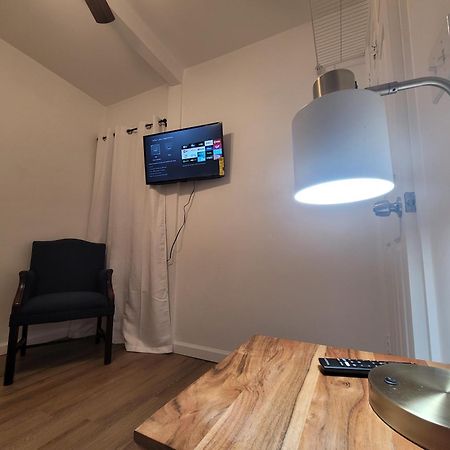 One Room In A Renovated Duplex House Near Fsu Tallahassee Exterior foto